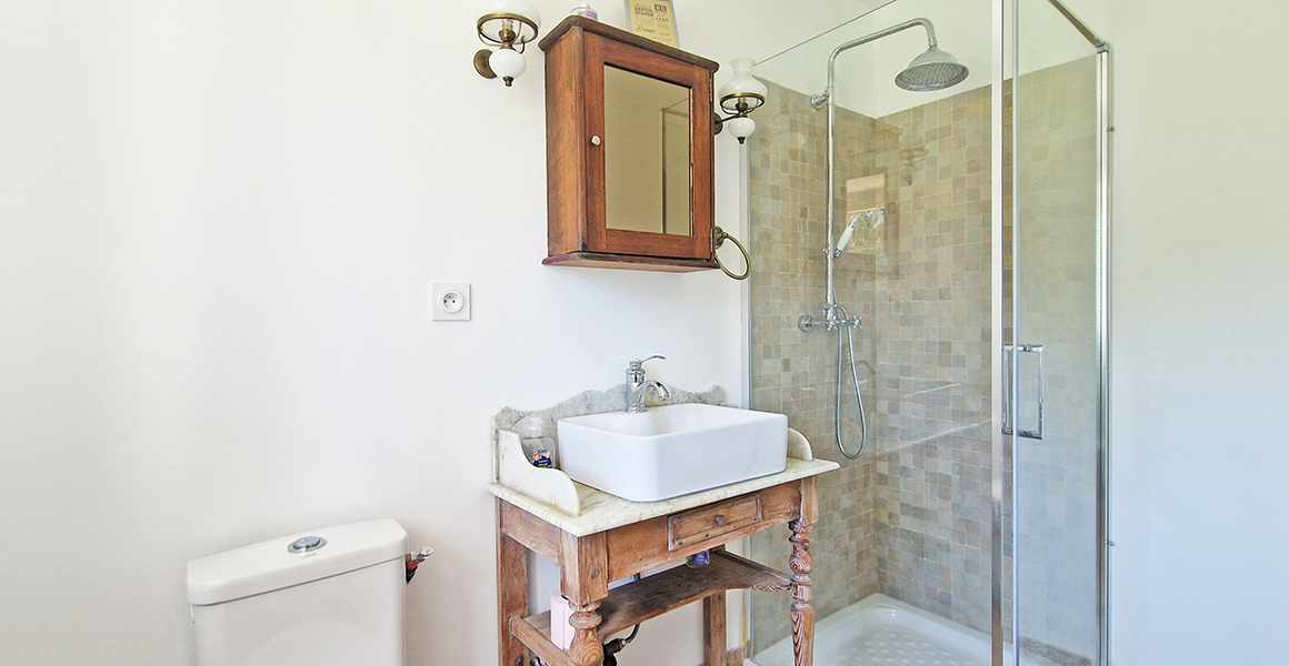 Bedroom 2 Ensuite