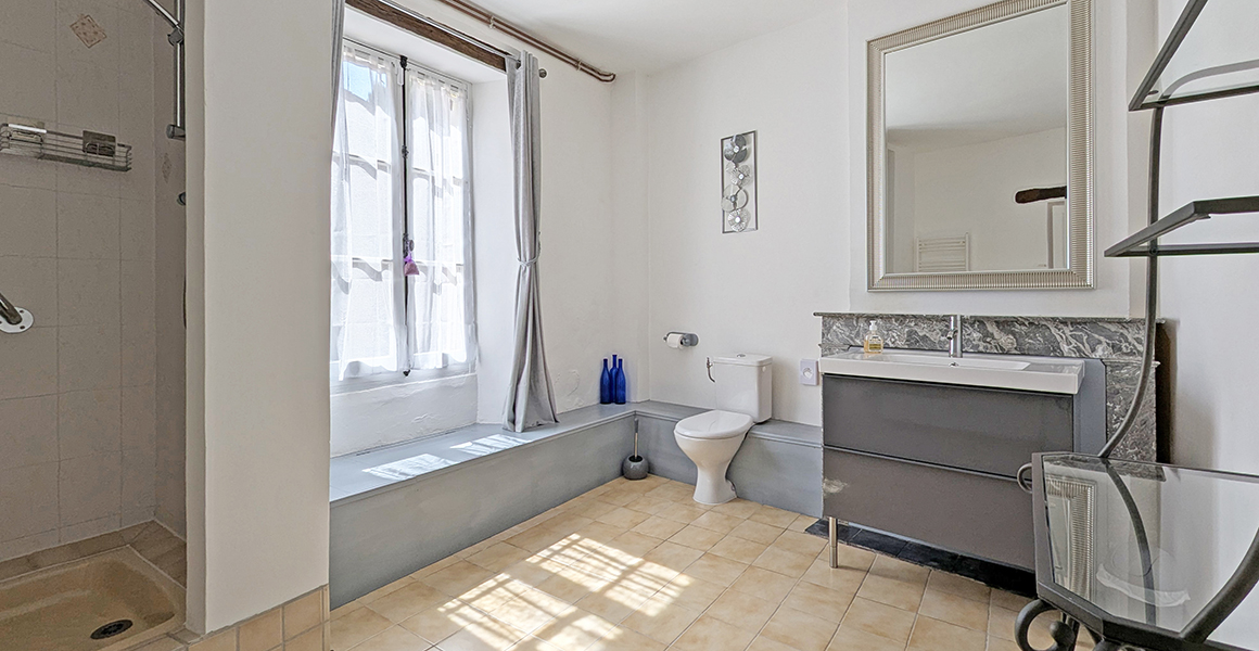 Ground Floor Bedroom En-Suite